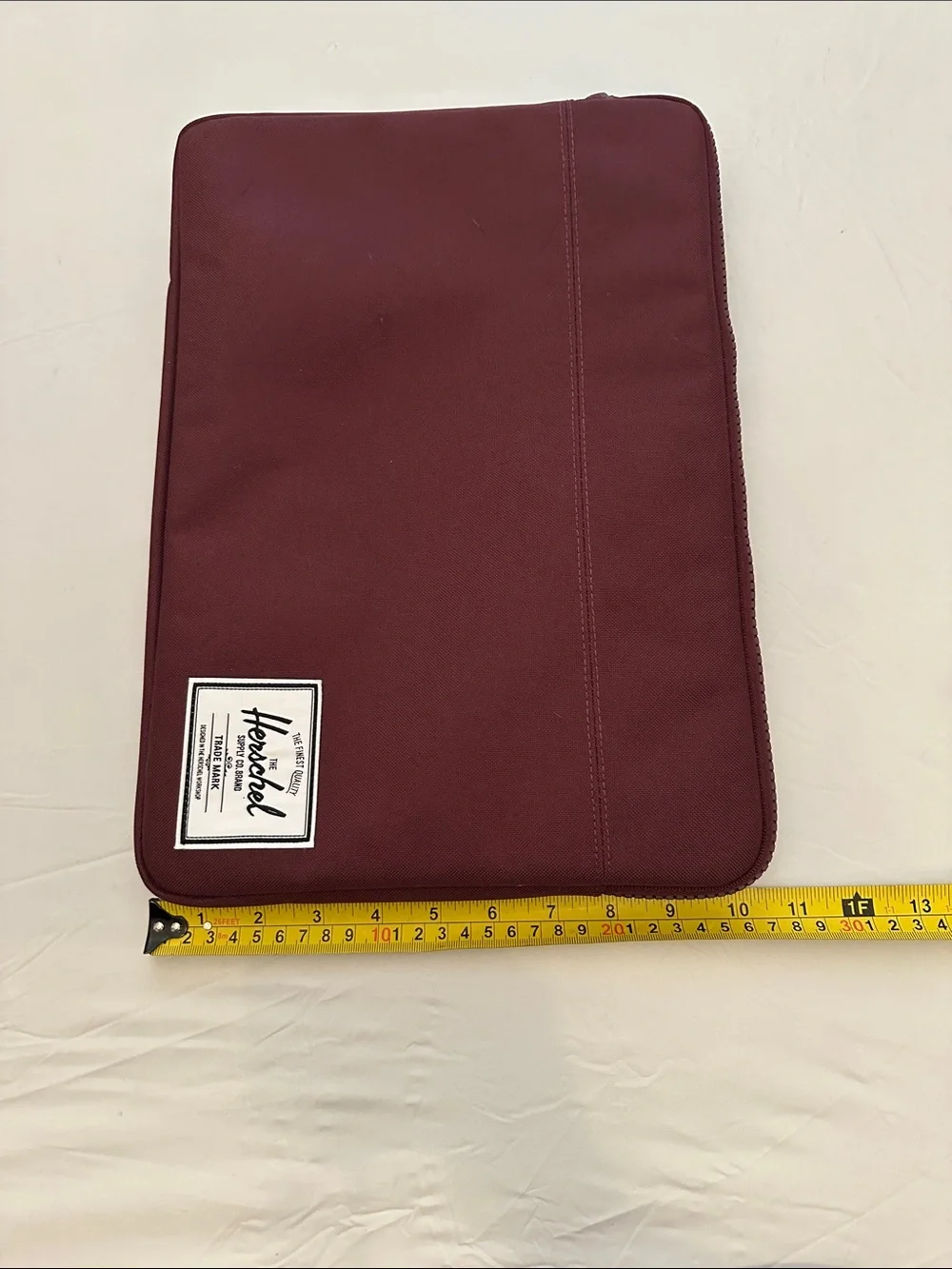 Hershel Anchor Sleeve burgundy laptop or tablet sleeve